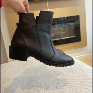 EMU Australian leather ankle boots size  6